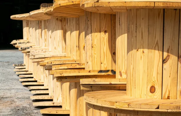 Reels, Spools & Plugs: Reels, Spools & Plugs